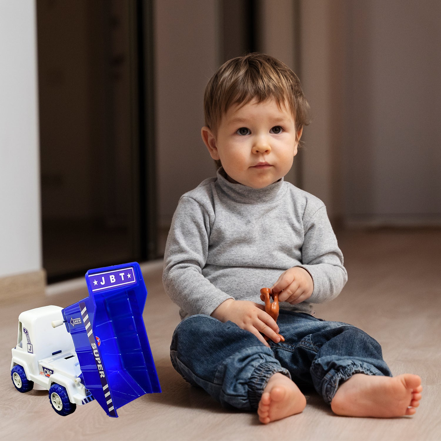 Big Size Friction Powered Dumper Toy Truck For Kids.  With Opening Container Feature.  Strong  Durable Plastic Material.  Indoor  Outdoor Play.  Miniature Scaled Models Truck