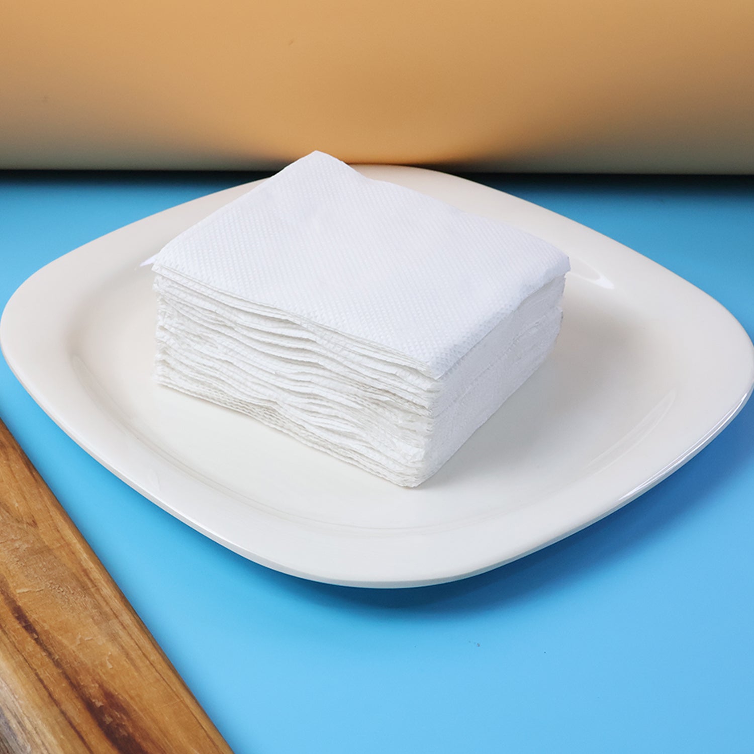 Freshee Premium Ultra-soft Disposable Paper Napkins  50 Pc (23 X 25 Cm)