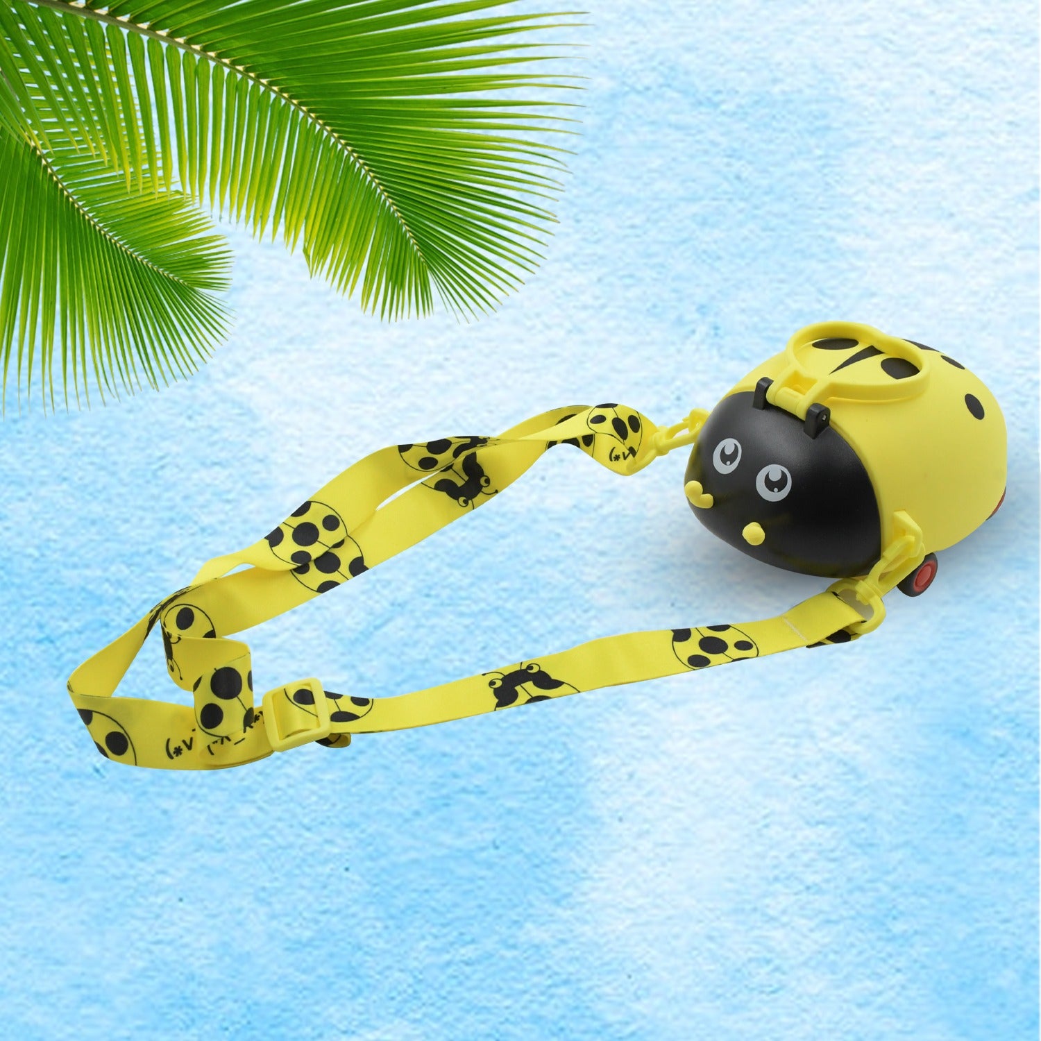 Cute Plastic Bug Shape Water Bottle With Adjustable Shoulder Strap 4 Wheel   Straw Portable Drinking Cup Water Bottle For Kids  Water Bottle  Return Gift For Kids  Water Bottle With Straw  School Kinds Water Bottle (1 Pc)